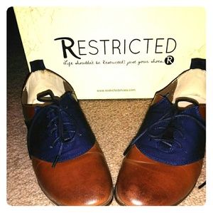 7.5 Brown and Navy Lady Oxfords